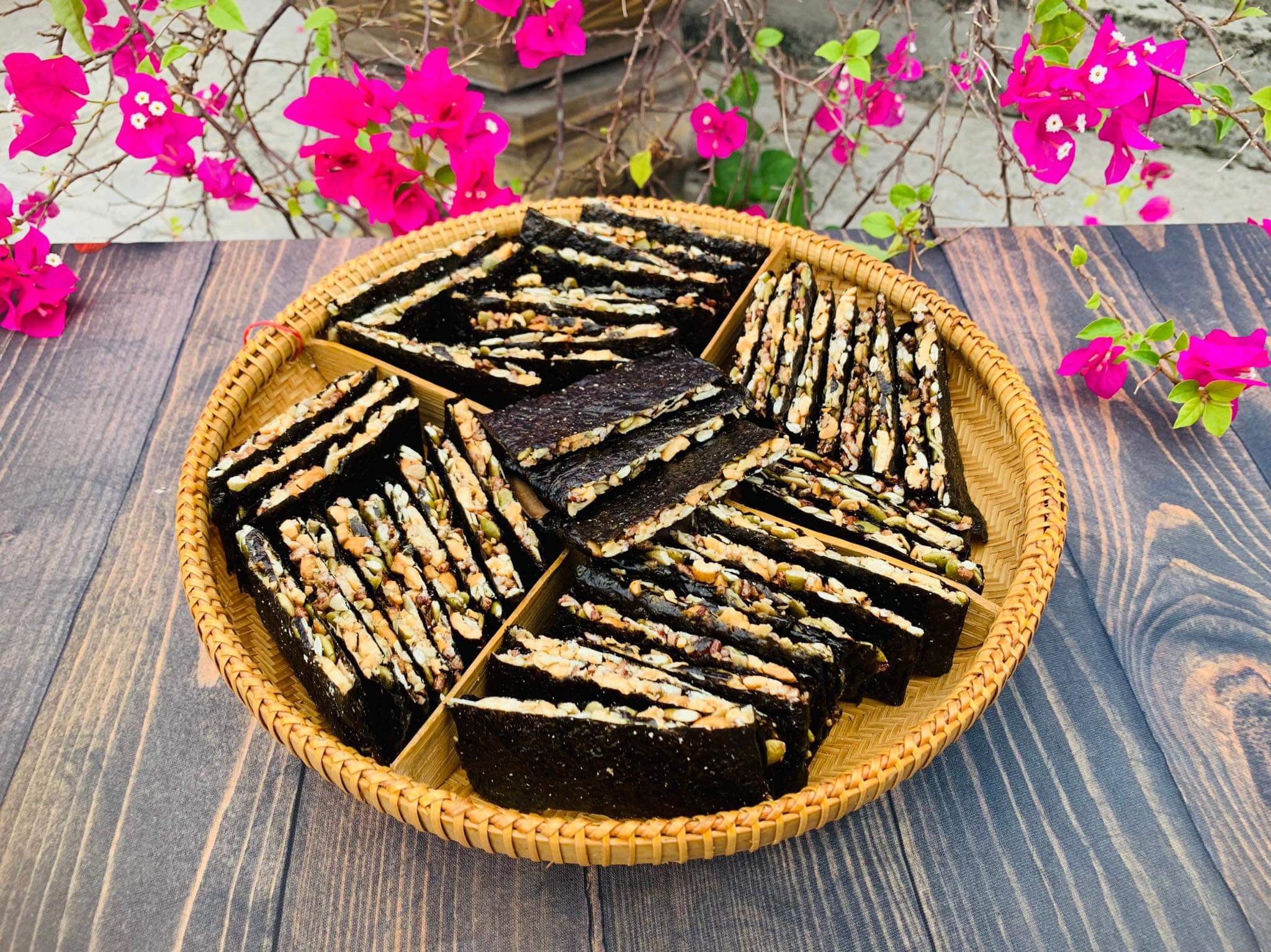 Rong biển mix hạt dinh dưỡng – Hộp 250G/500G